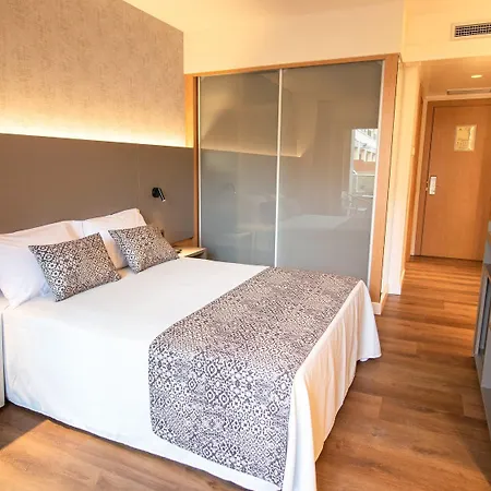Szálloda Golden Bahia De Tossa & 4* Sup. Tossa de Mar