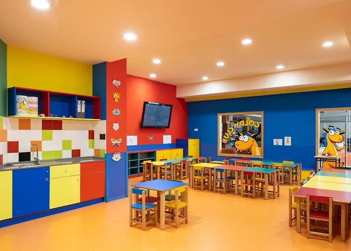 Golden Bahia De Tossa & 4* Sup. טוסה דה מאר