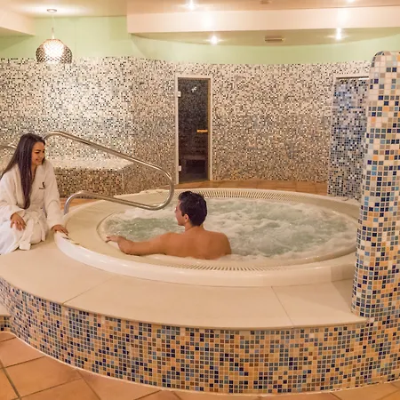 Golden Bahia De Tossa & 4* Sup. Hotel Tossa de Mar