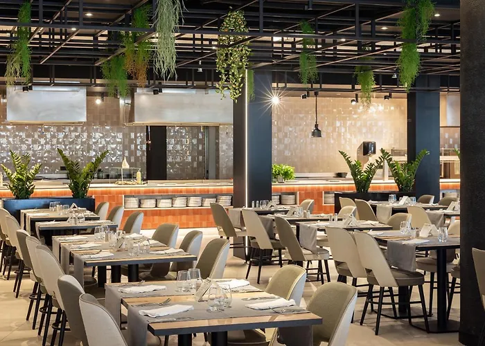 Golden Bahia De Tossa & 4* Sup. 滨海托萨