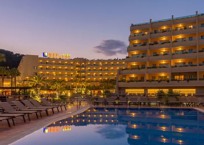 Golden Bahia De Tossa & 4* Sup. Otel 4*